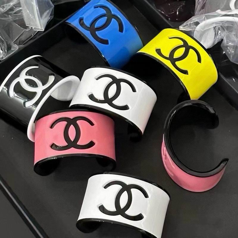 Chanel Bracelet 02yxs07